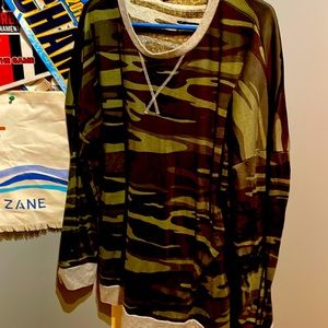 Women’s camo, long sleeve, T-shirt, material XXL